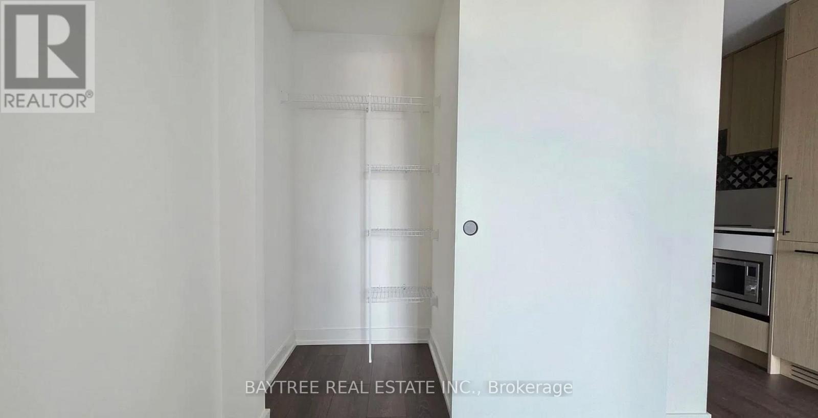 422 - 5 Lakeview Avenue, Toronto, Ontario  M6J 0H3 - Photo 11 - C12653548