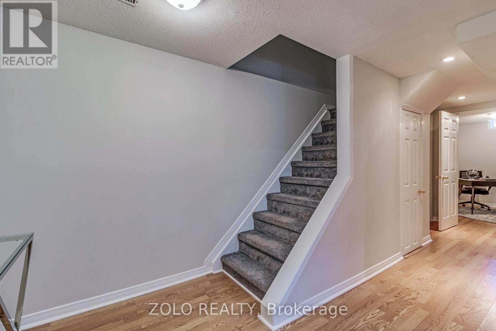 710 Hayes Avenue, Oshawa, Ontario  L1K 1W3 - Photo 12 - E12653544