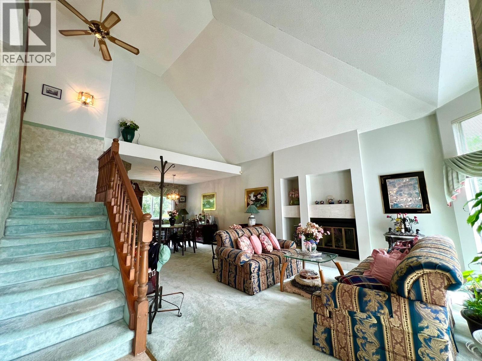 1207 Durant Drive, Coquitlam, British Columbia V3B 6R3 - Photo 6 - R3075142