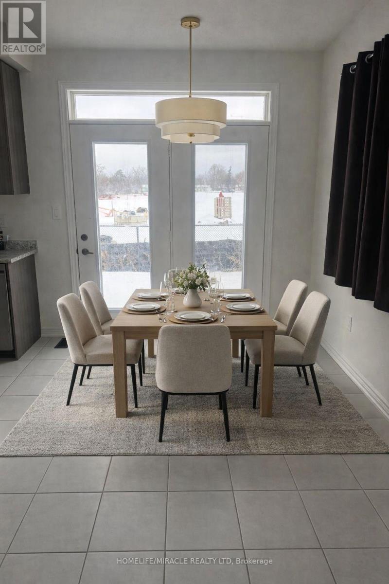 62 Holcomb Terrace, Hamilton, Ontario  L6R 3K3 - Photo 5 - X12627352