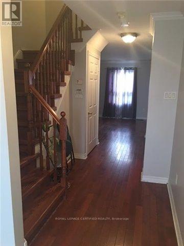 42 Heathwood Drive, Brampton, Ontario  L7A 1Y4 - Photo 7 - W12653564