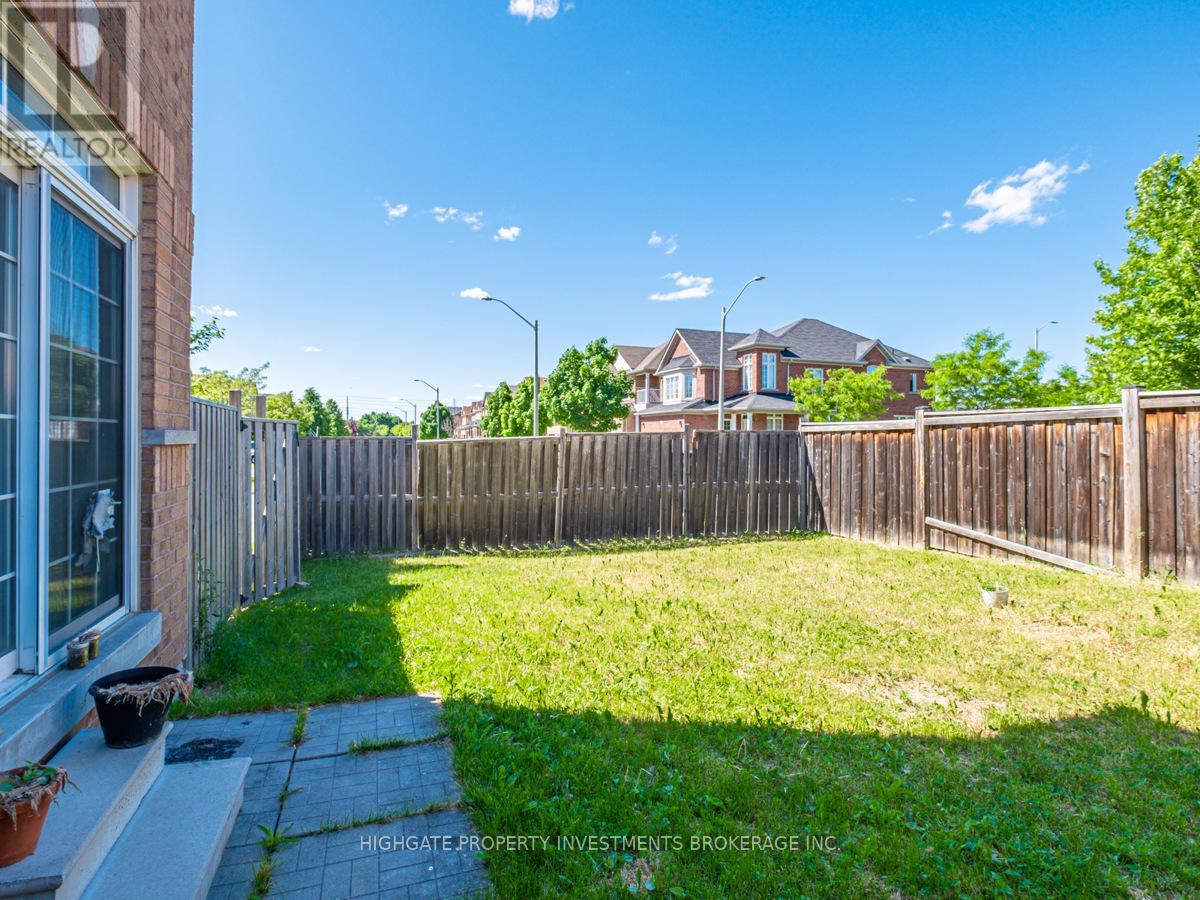 4399 Trail Blazer Way, Mississauga, Ontario  L5R 0C4 - Photo 33 - W12653576