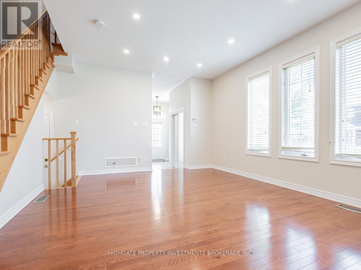 4399 Trail Blazer Way, Mississauga, Ontario  L5R 0C4 - Photo 8 - W12653576