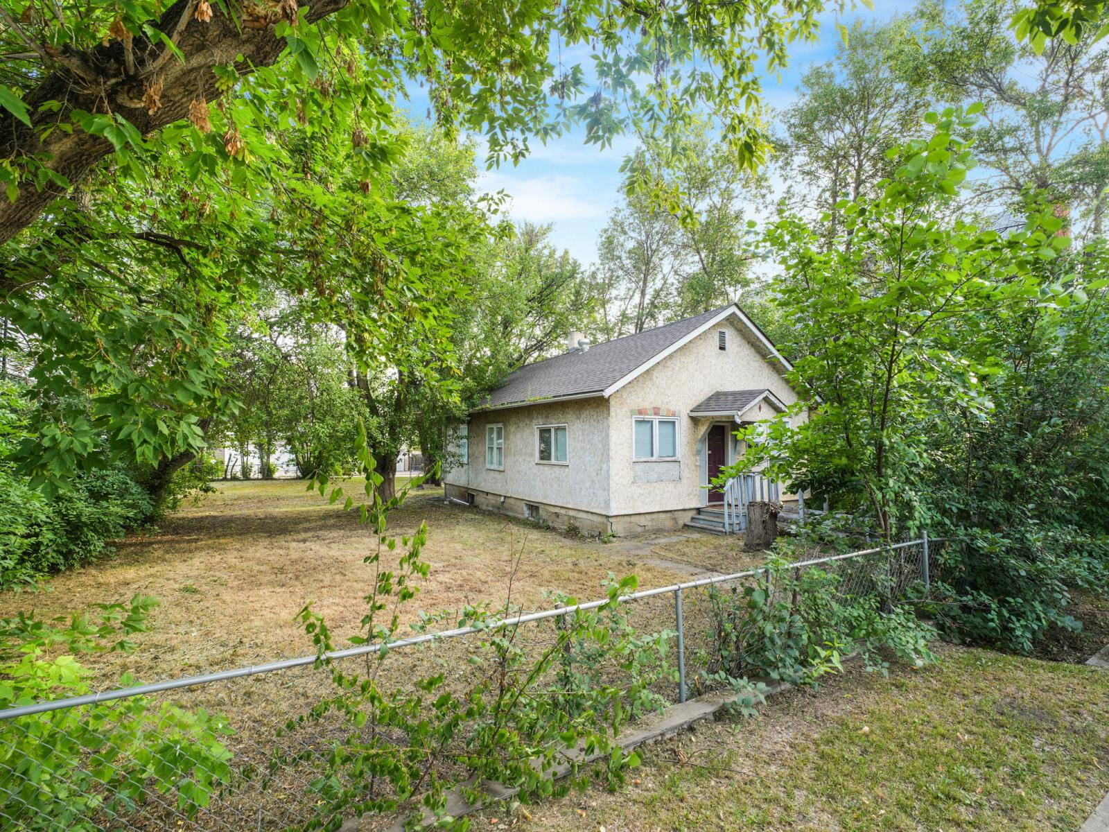 9630 74 Avenue, Edmonton, Alberta T6E 1E6 - Photo 22 - 43690221