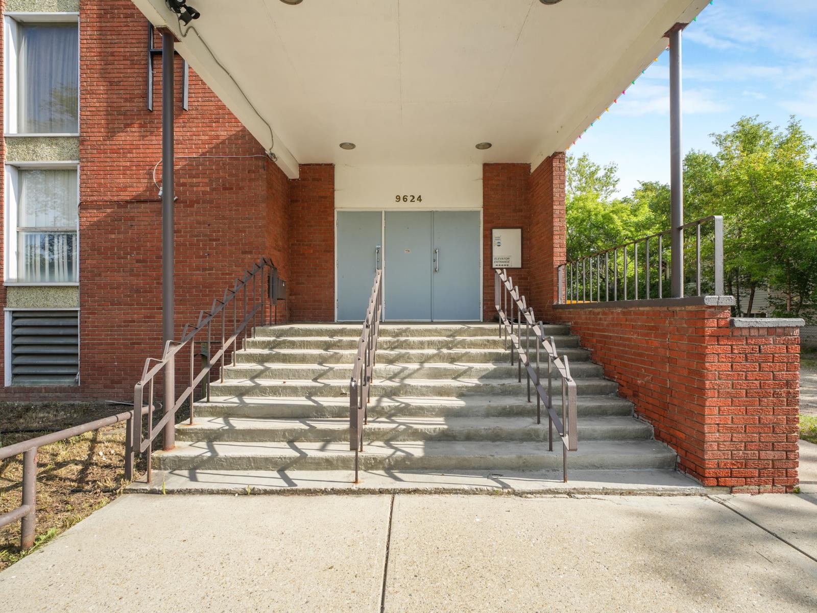 9630 74 Avenue, Edmonton, Alberta T6E 1E6 - Photo 15 - 43690221