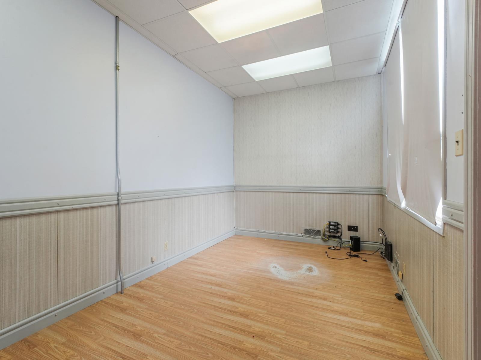 9630 74 Avenue, Edmonton, Alberta T6E 1E6 - Photo 33 - 43690221