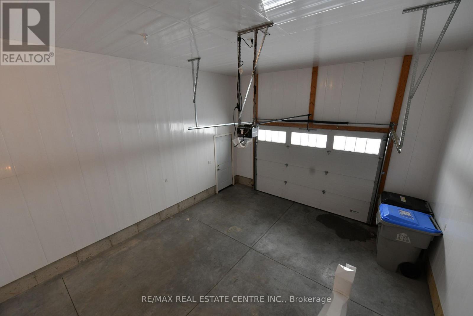 13 Forbes Crescent, North Perth, Ontario  N4W 0B3 - Photo 7 - X12653560