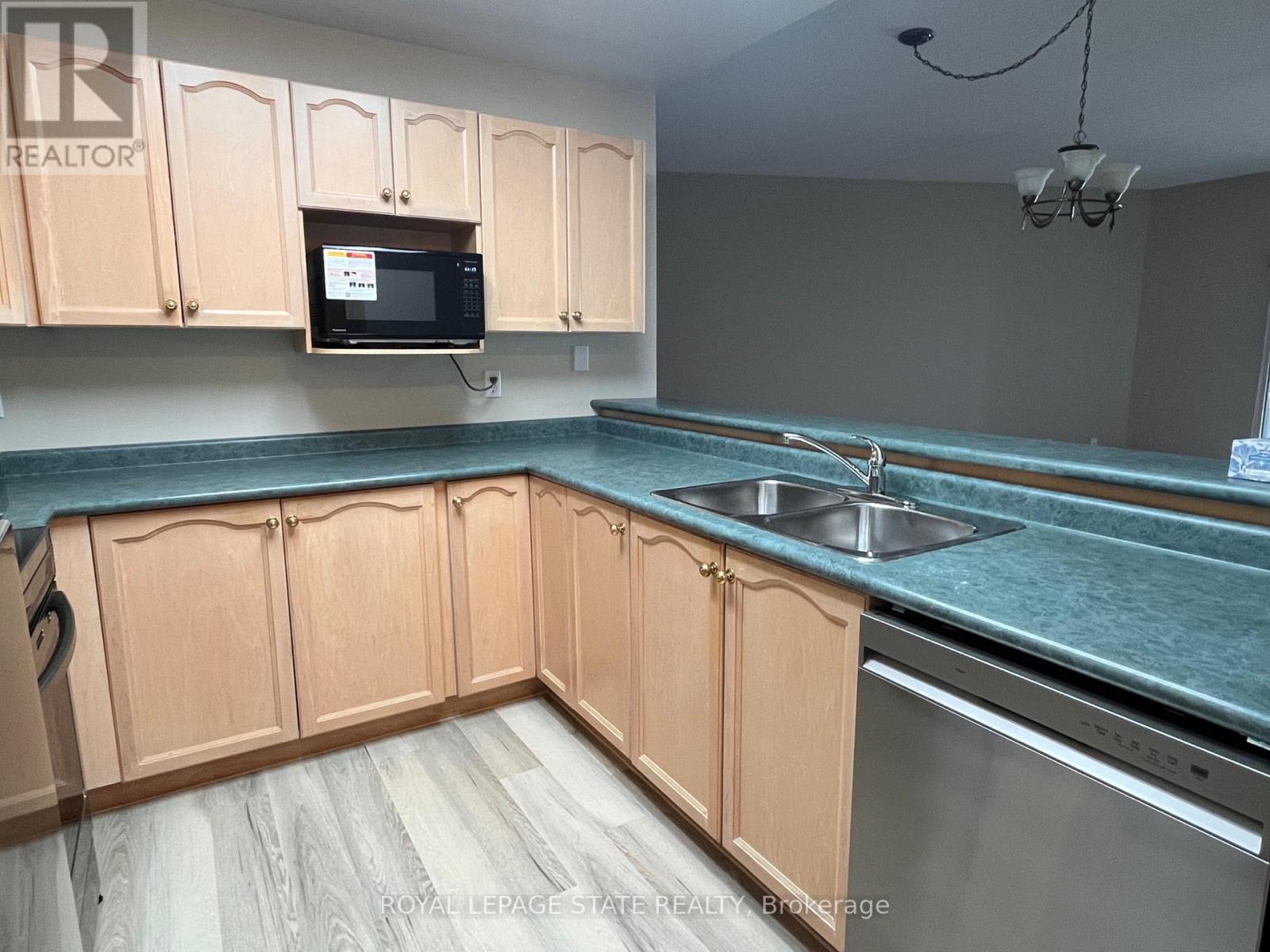 203 - 210 Main Street E, Haldimand, Ontario  N1A 3G7 - Photo 16 - X12653562