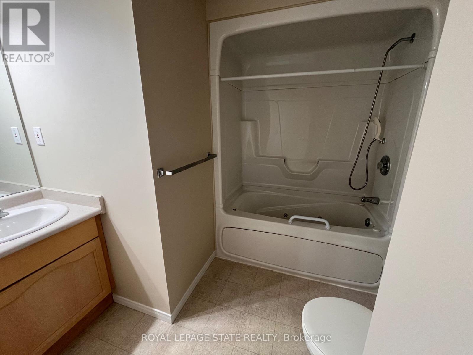 203 - 210 Main Street E, Haldimand, Ontario  N1A 3G7 - Photo 30 - X12653562