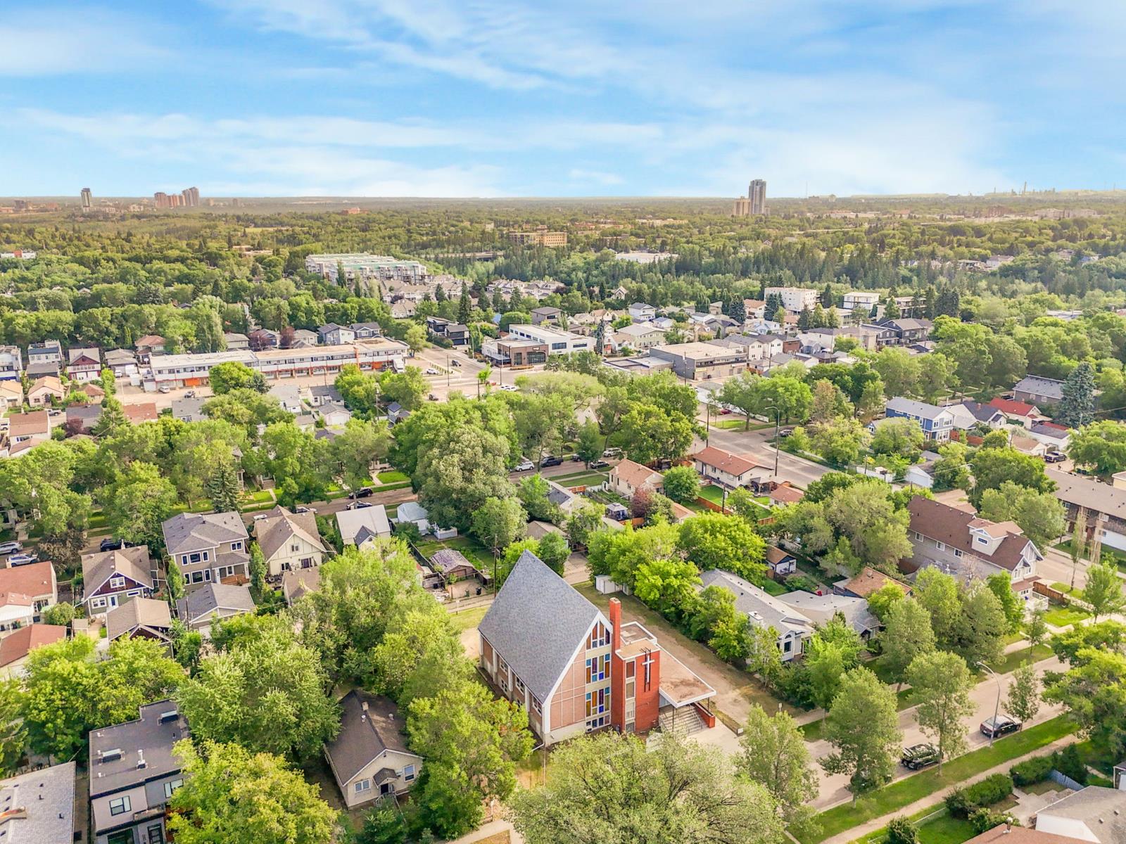 9630 74 Avenue, Edmonton, Alberta T6E 1E6 - Photo 4 - 43690221