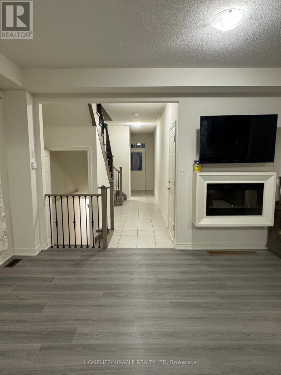 62 Holcomb Terrace, Hamilton, Ontario  L6R 3K3 - Photo 10 - X12627352