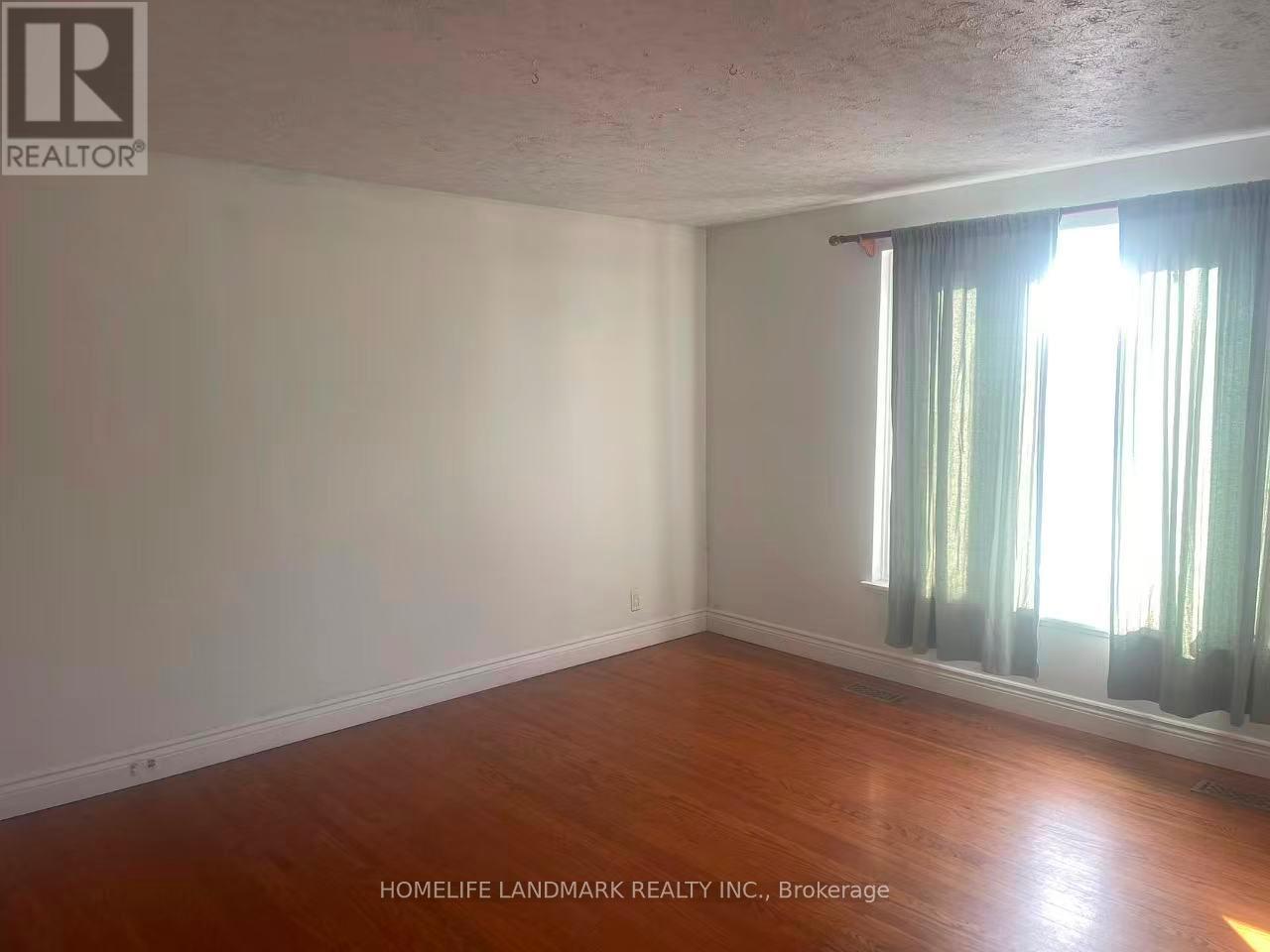 727 Hewson Drive, Pickering, Ontario  L1W 1T6 - Photo 5 - E12506566