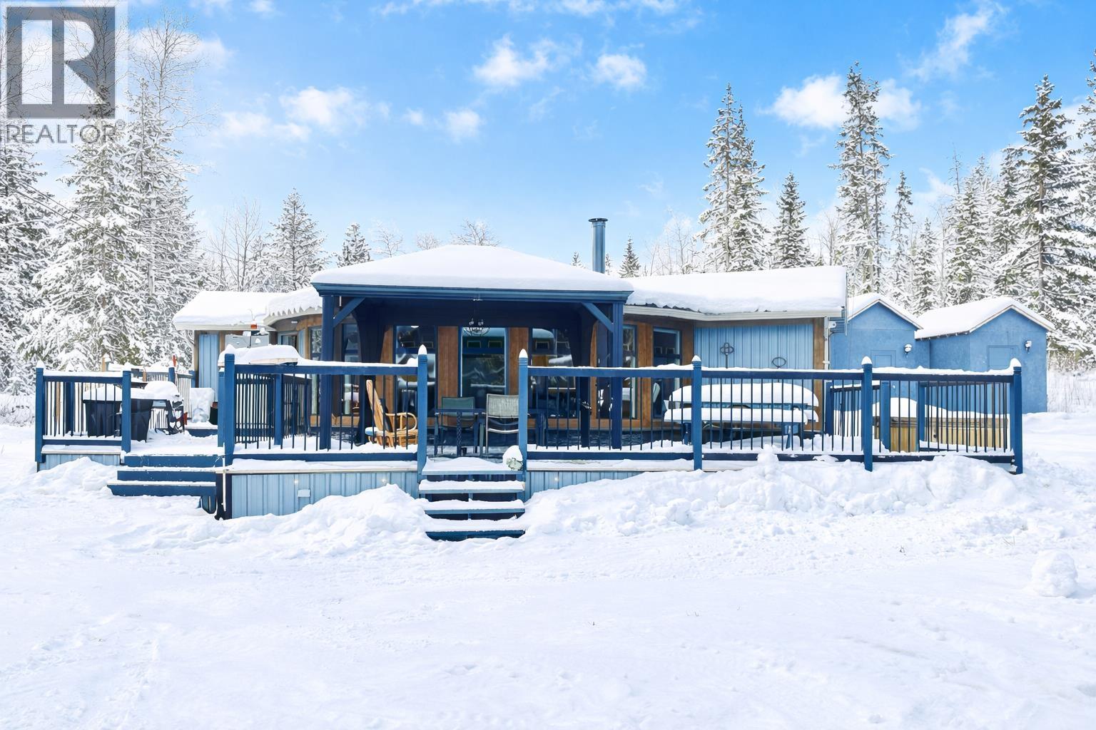 772 S GREEN LAKE ROAD, 70 Mile House, British Columbia