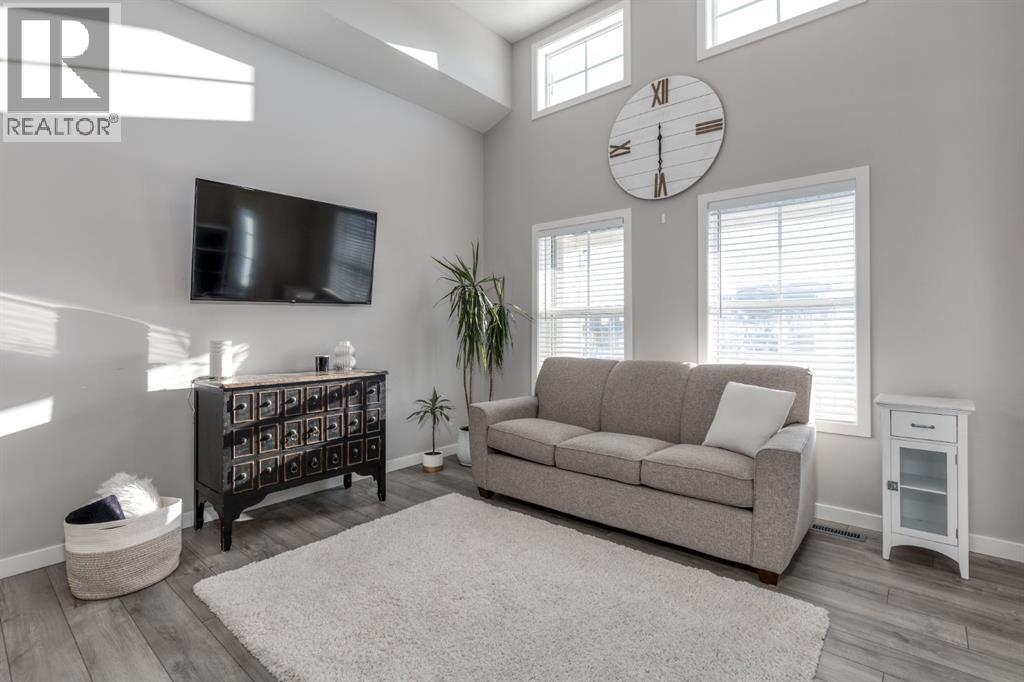 460 Reynolds Avenue Sw, Airdrie, Alberta  T4B 5G2 - Photo 5 - A2275961