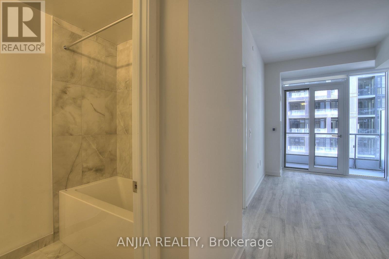 1528 - 70 Princess Street, Toronto, Ontario  M5A 0X6 - Photo 13 - C12653596