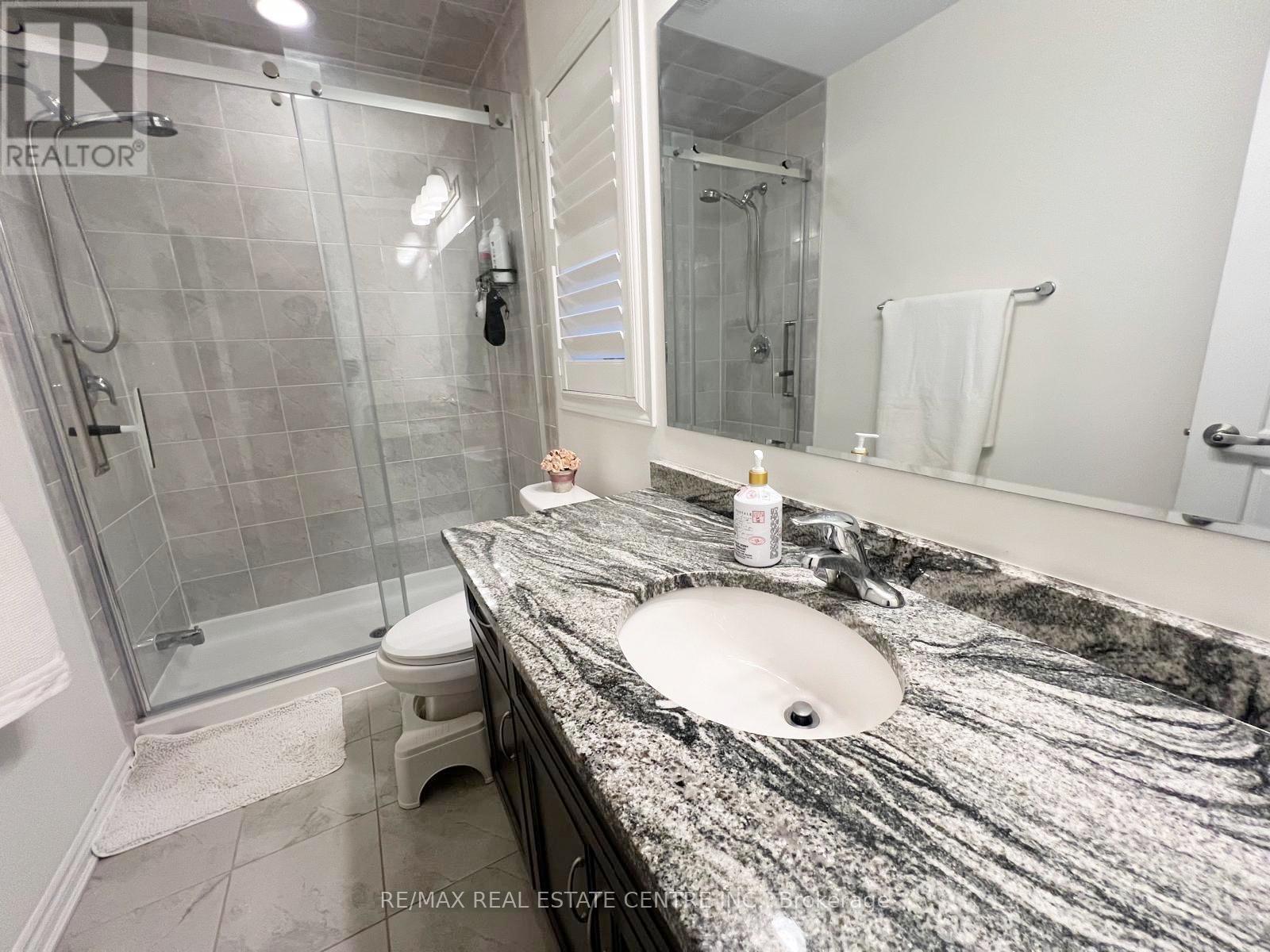 1300 Basswood Crescent, Milton, Ontario  L9T 7E7 - Photo 25 - W12650970