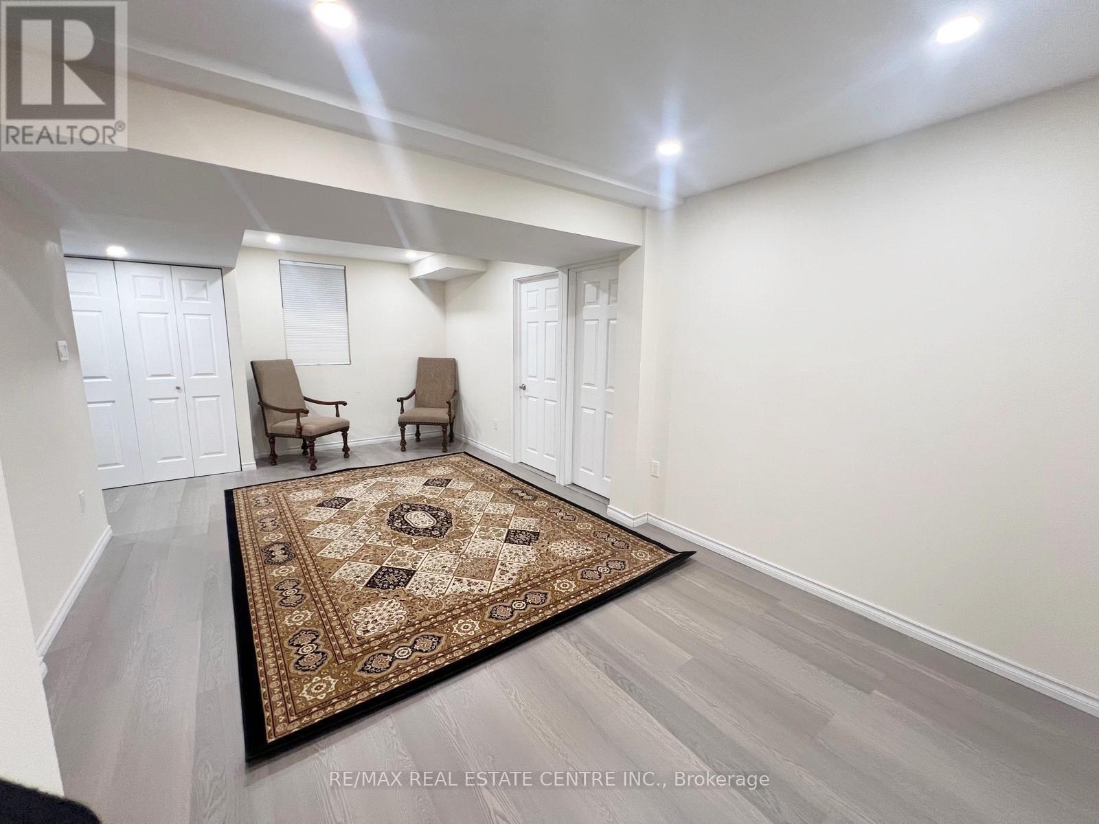 1300 Basswood Crescent, Milton, Ontario  L9T 7E7 - Photo 41 - W12650970