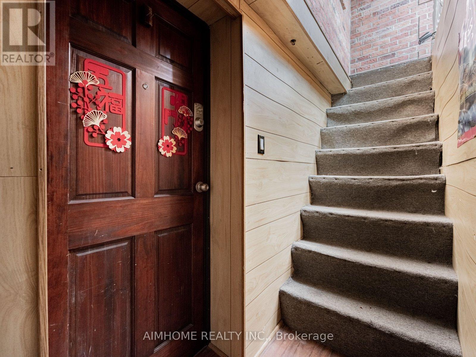 5733 River Grove Avenue, Mississauga, Ontario  L5M 4R3 - Photo 16 - W12570500