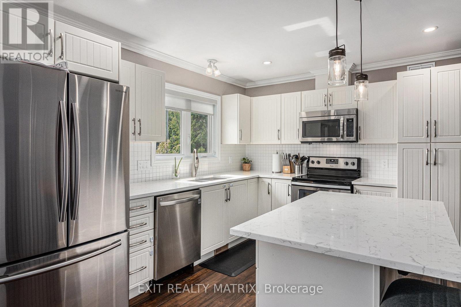 1991 Thibault Court, North Dundas, Ontario  K0C 1H0 - Photo 19 - X12653600