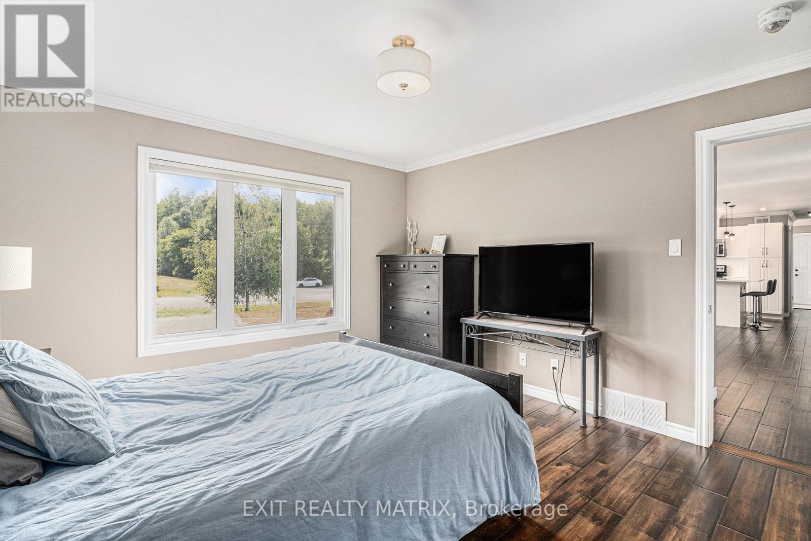 1991 Thibault Court, North Dundas, Ontario  K0C 1H0 - Photo 22 - X12653600