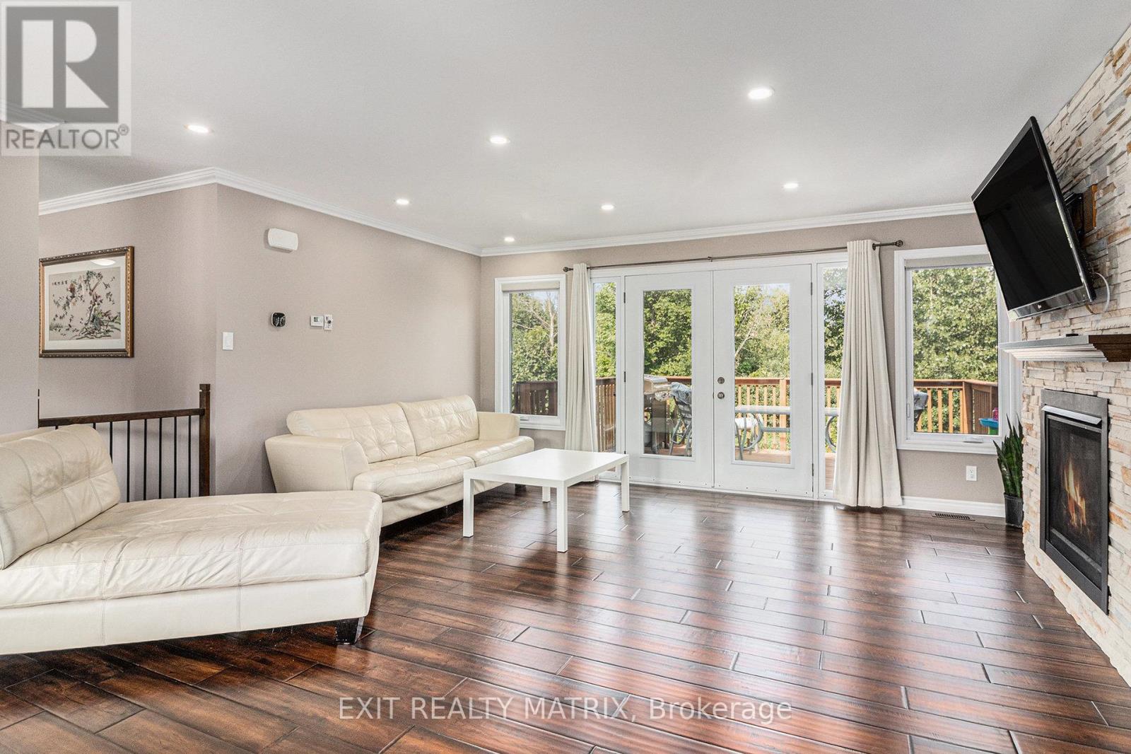 1991 Thibault Court, North Dundas, Ontario  K0C 1H0 - Photo 8 - X12653600