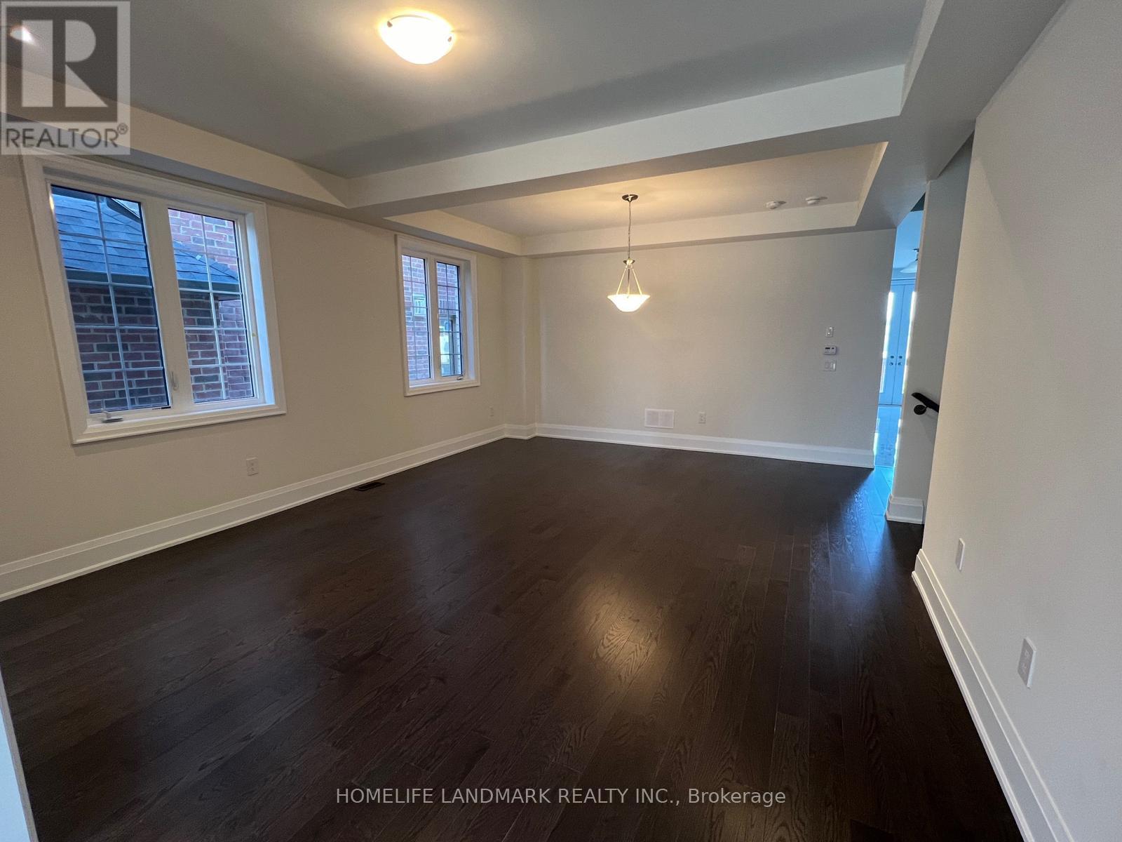 48 Plank Road, Bradford West Gwillimbury, Ontario  L9N 1B4 - Photo 4 - N12653602