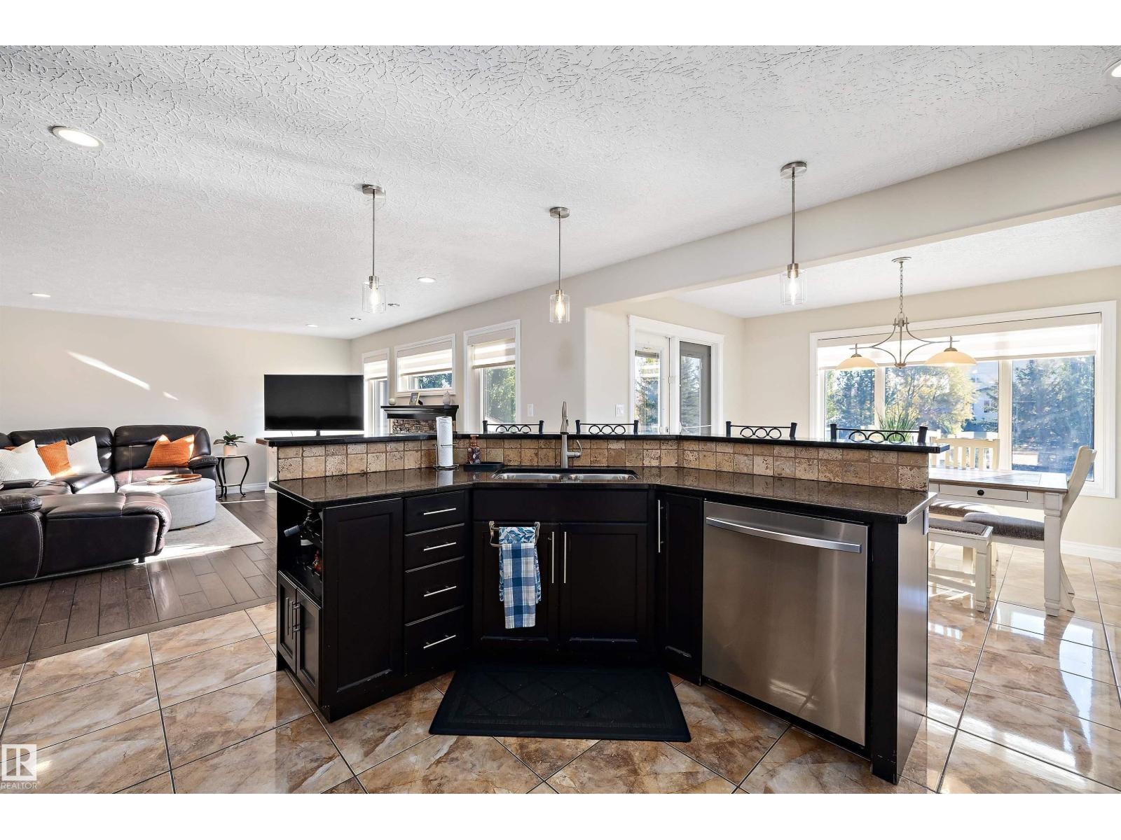 231 Greenfield Wy, Fort Saskatchewan, Alberta  T8L 0B3 - Photo 5 - E4462362