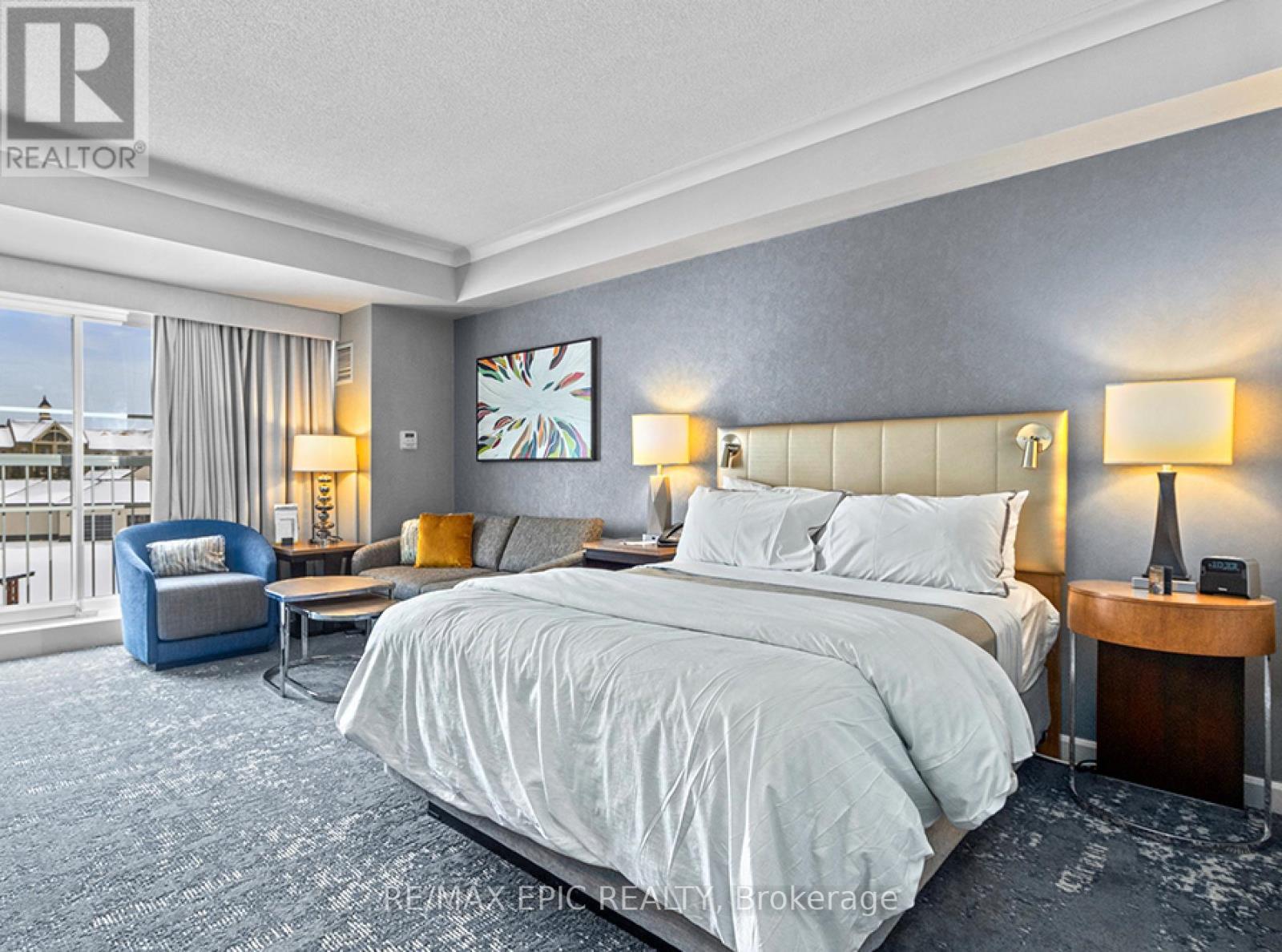 #252 - 220 Gord Canning Drive, Blue Mountains, Ontario  L9Y 0V2 - Photo 5 - X12612324