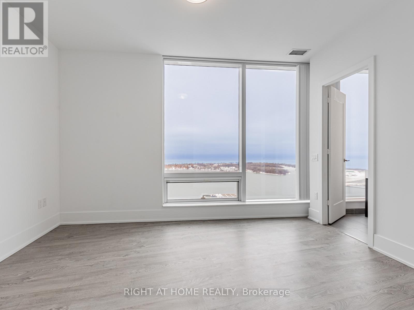 4810 - 10 York Street, Toronto, Ontario  M5J 0E1 - Photo 10 - C12653606