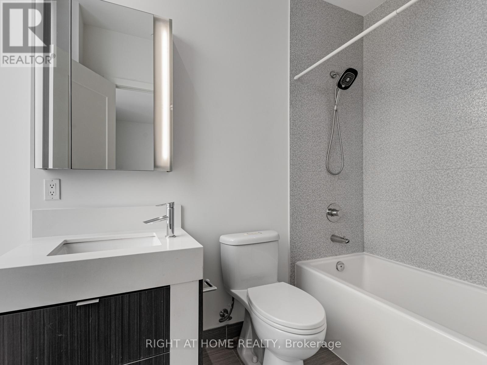 4810 - 10 York Street, Toronto, Ontario  M5J 0E1 - Photo 13 - C12653606