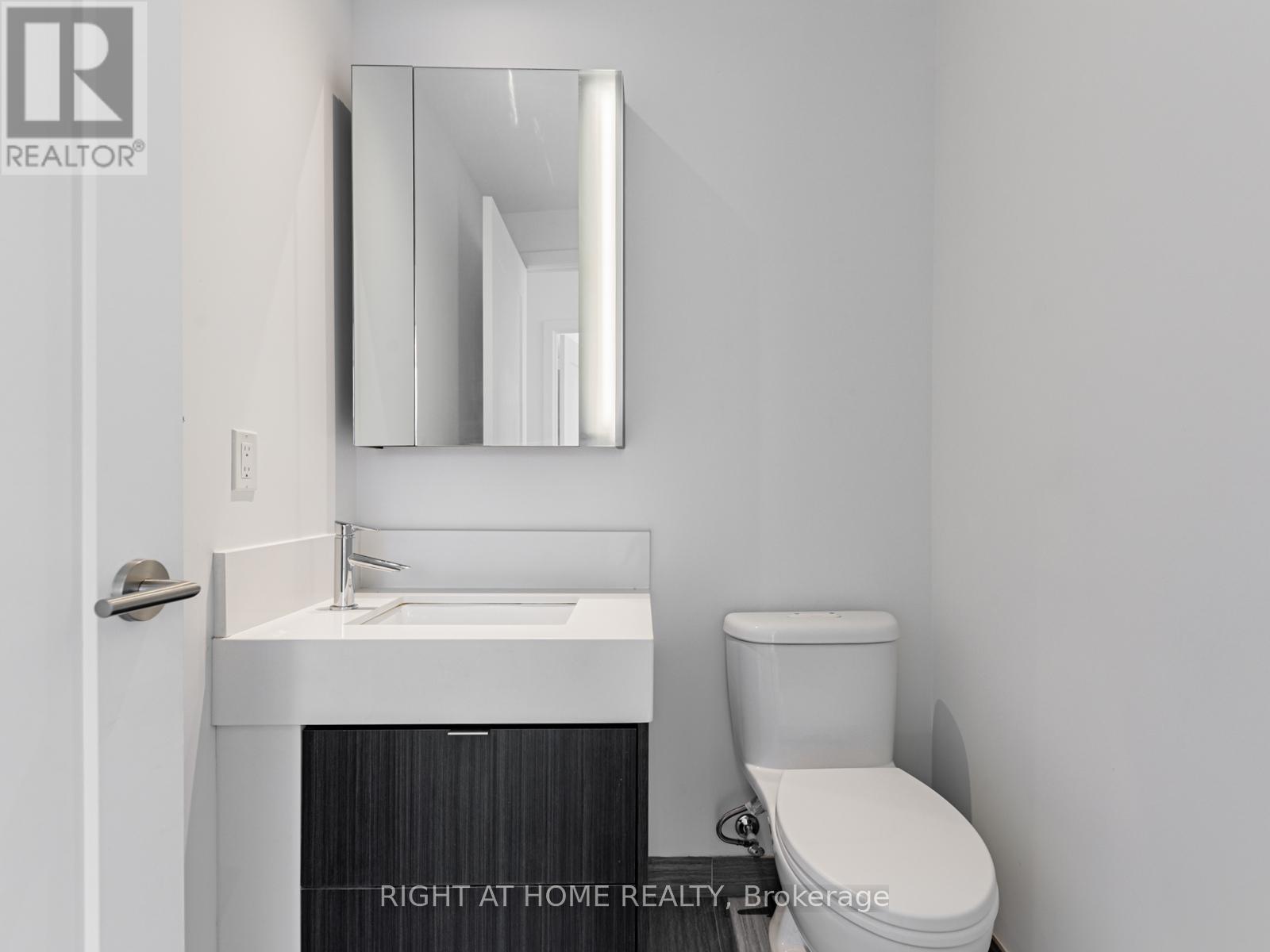 4810 - 10 York Street, Toronto, Ontario  M5J 0E1 - Photo 20 - C12653606