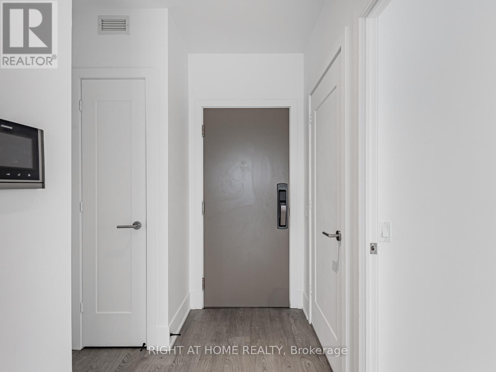 4810 - 10 York Street, Toronto, Ontario  M5J 0E1 - Photo 21 - C12653606