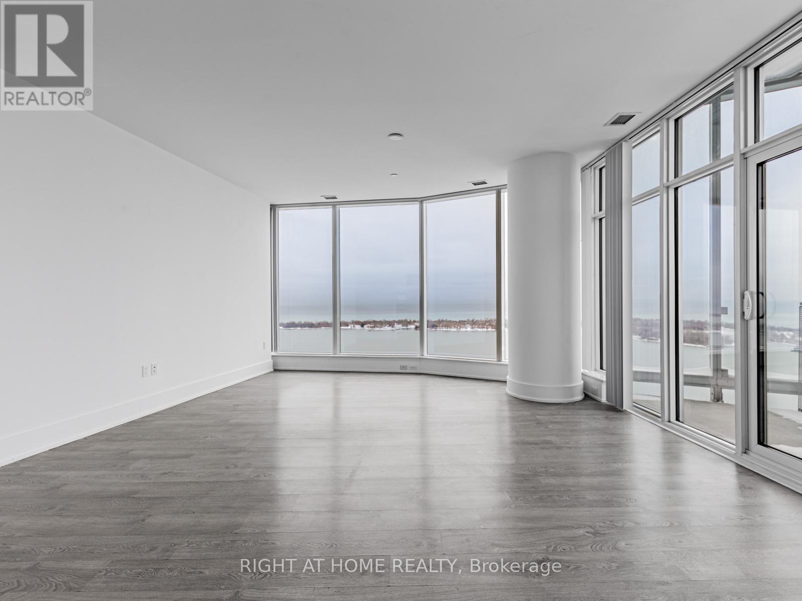 4810 - 10 York Street, Toronto, Ontario  M5J 0E1 - Photo 5 - C12653606