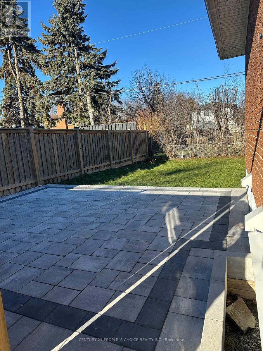 50 Dreyer Drive E, Ajax, Ontario  L1S 1J4 - Photo 14 - E12653612