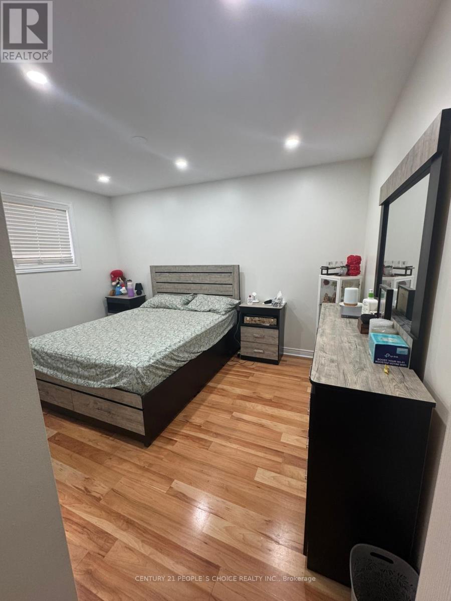 50 Dreyer Drive E, Ajax, Ontario  L1S 1J4 - Photo 3 - E12653612