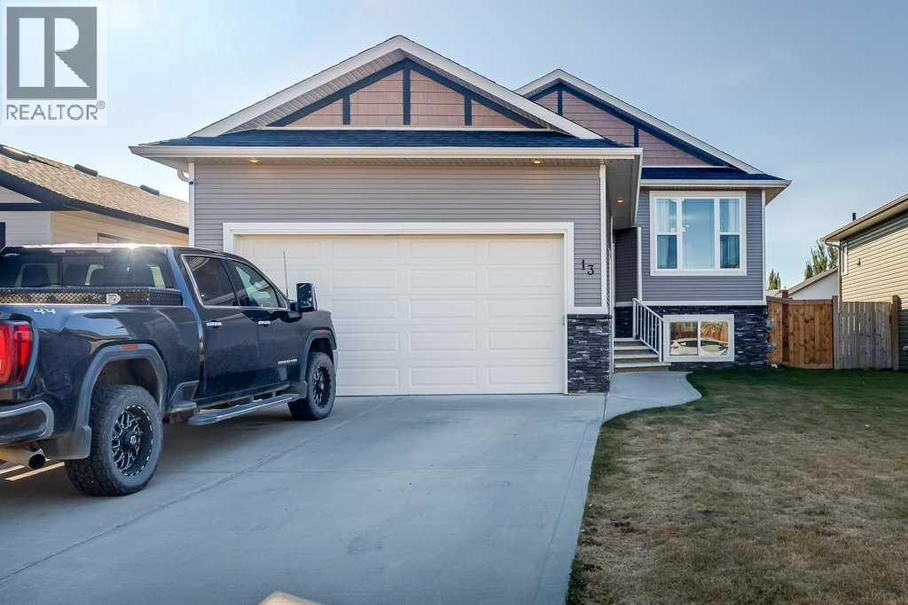 13 Adina Close, Blackfalds, Alberta  T4M 0J4 - Photo 2 - A2265549