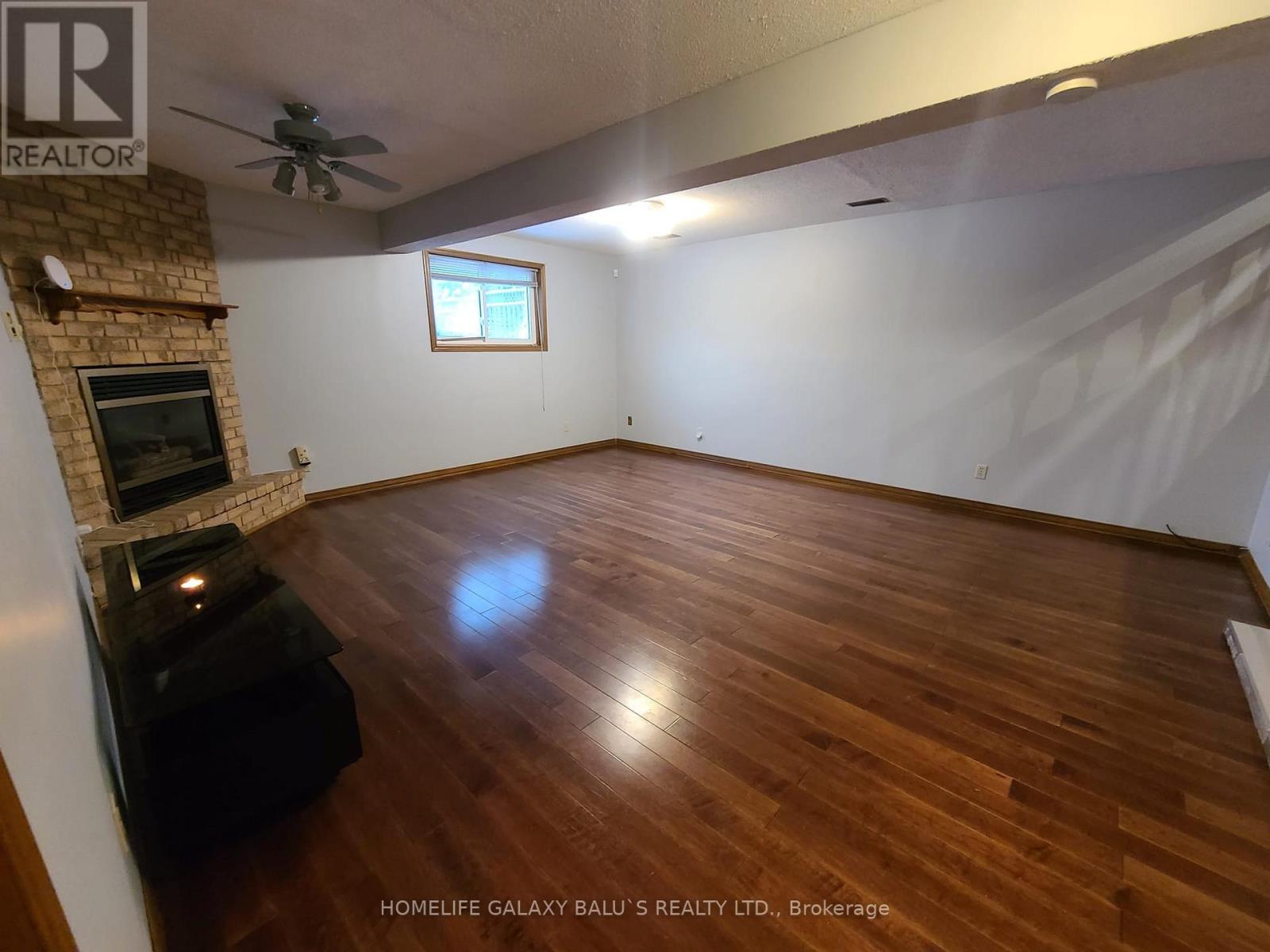 3 Cora Drive, Kitchener, Ontario  N2N 3C6 - Photo 3 - X12653614