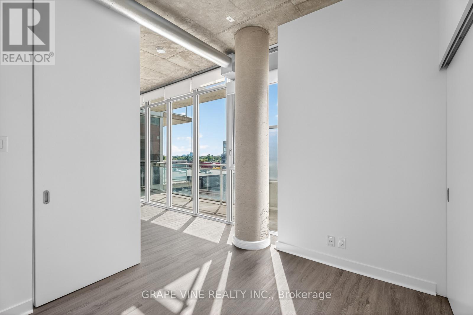 750 - 340 Mcleod Street, Ottawa, Ontario K2P 1A4 - Photo 21 - X12653618