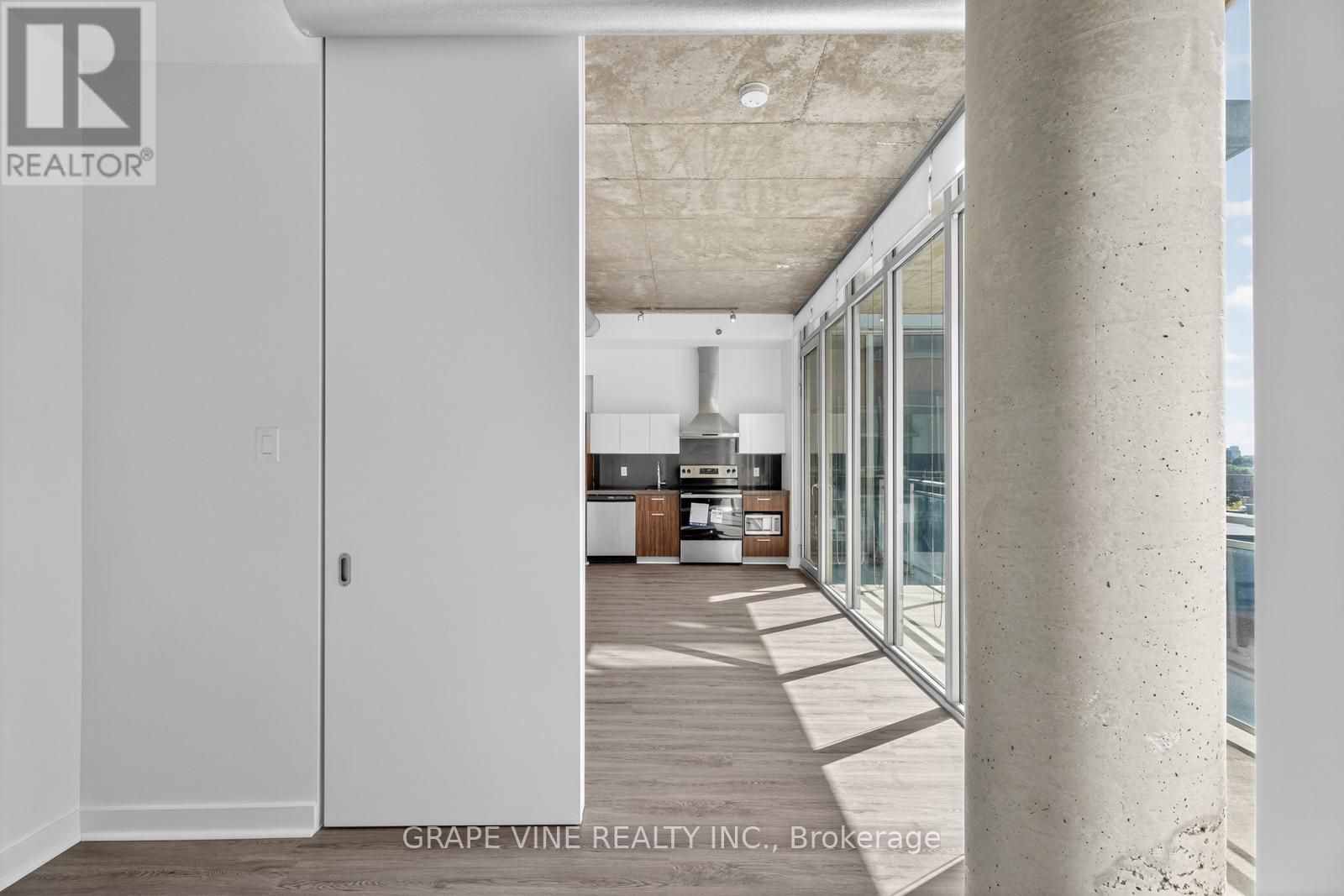 750 - 340 Mcleod Street, Ottawa, Ontario K2P 1A4 - Photo 22 - X12653618