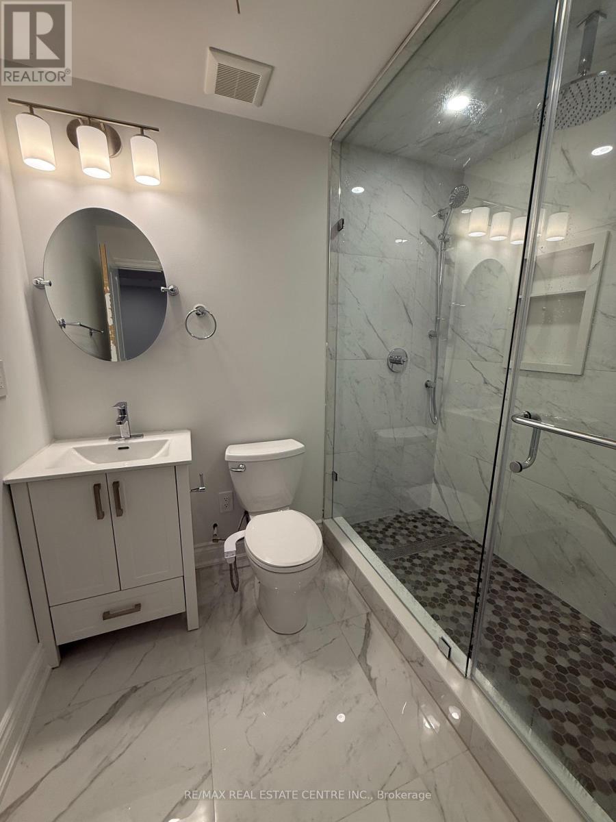 2379 Charles Cornwall Avenue, Oakville, Ontario  L6M 5M5 - Photo 7 - W12653500