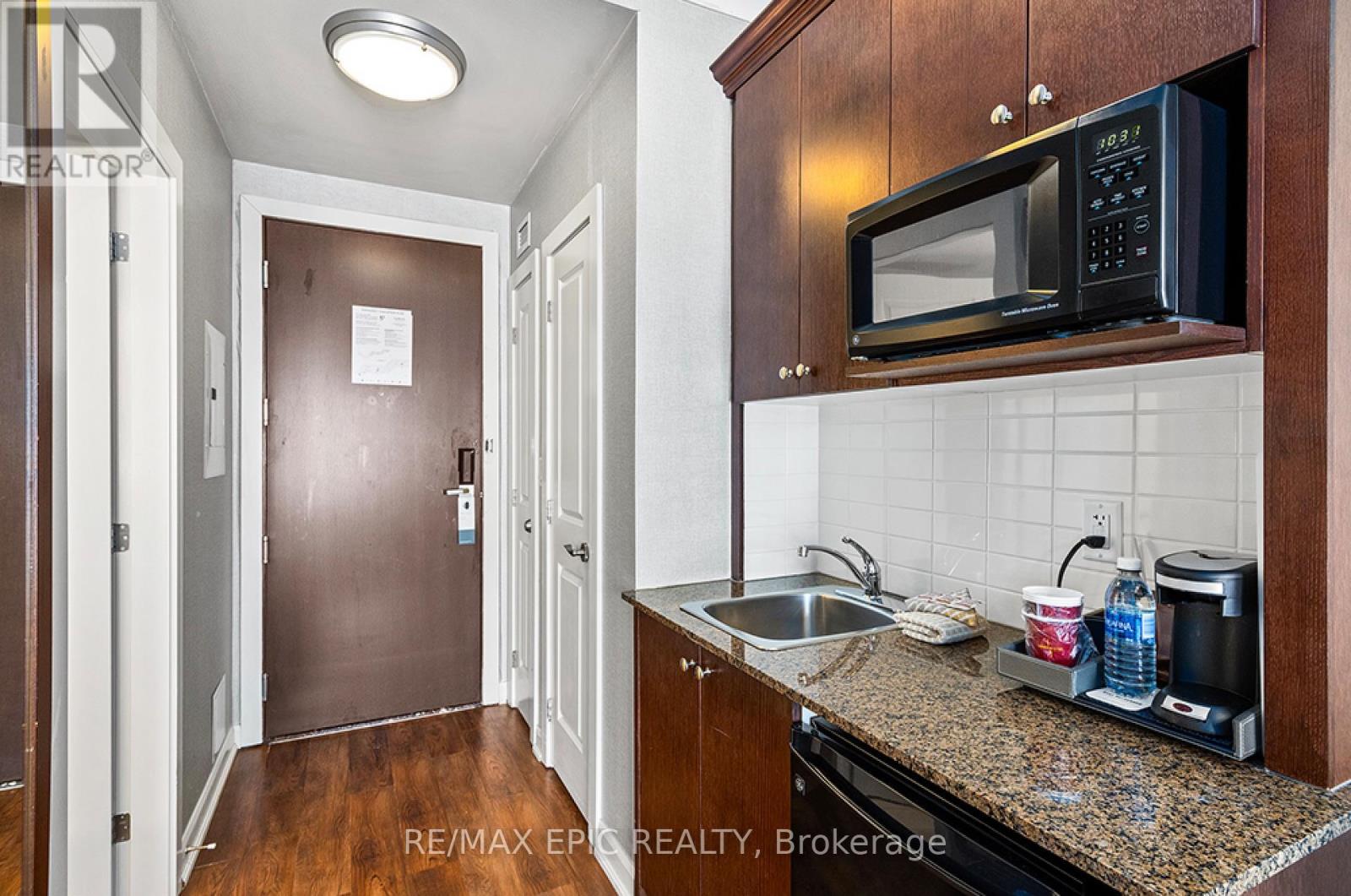 #252 - 220 Gord Canning Drive, Blue Mountains, Ontario  L9Y 0V2 - Photo 16 - X12612324