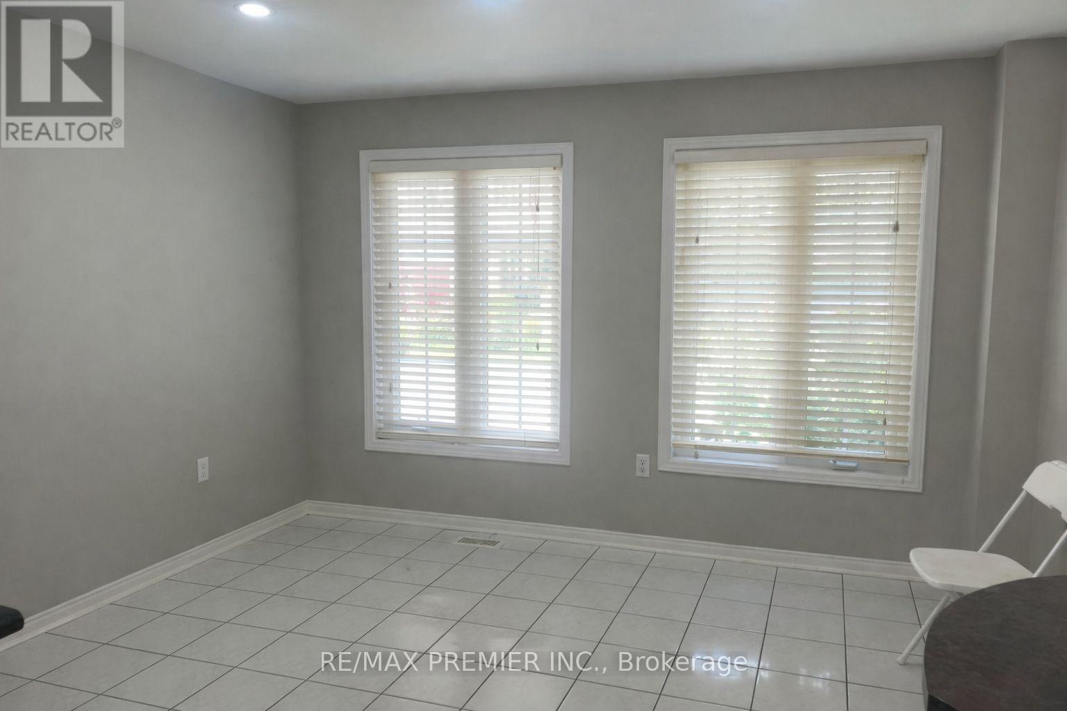 46 - 58 Louana Crescent, Vaughan, Ontario  L4L 8X2 - Photo 4 - N12650818