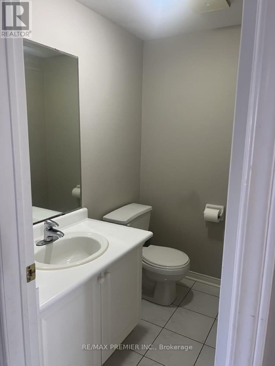 46 - 58 Louana Crescent, Vaughan, Ontario  L4L 8X2 - Photo 5 - N12650818