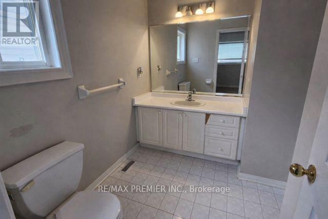 46 - 58 Louana Crescent, Vaughan, Ontario  L4L 8X2 - Photo 9 - N12650818