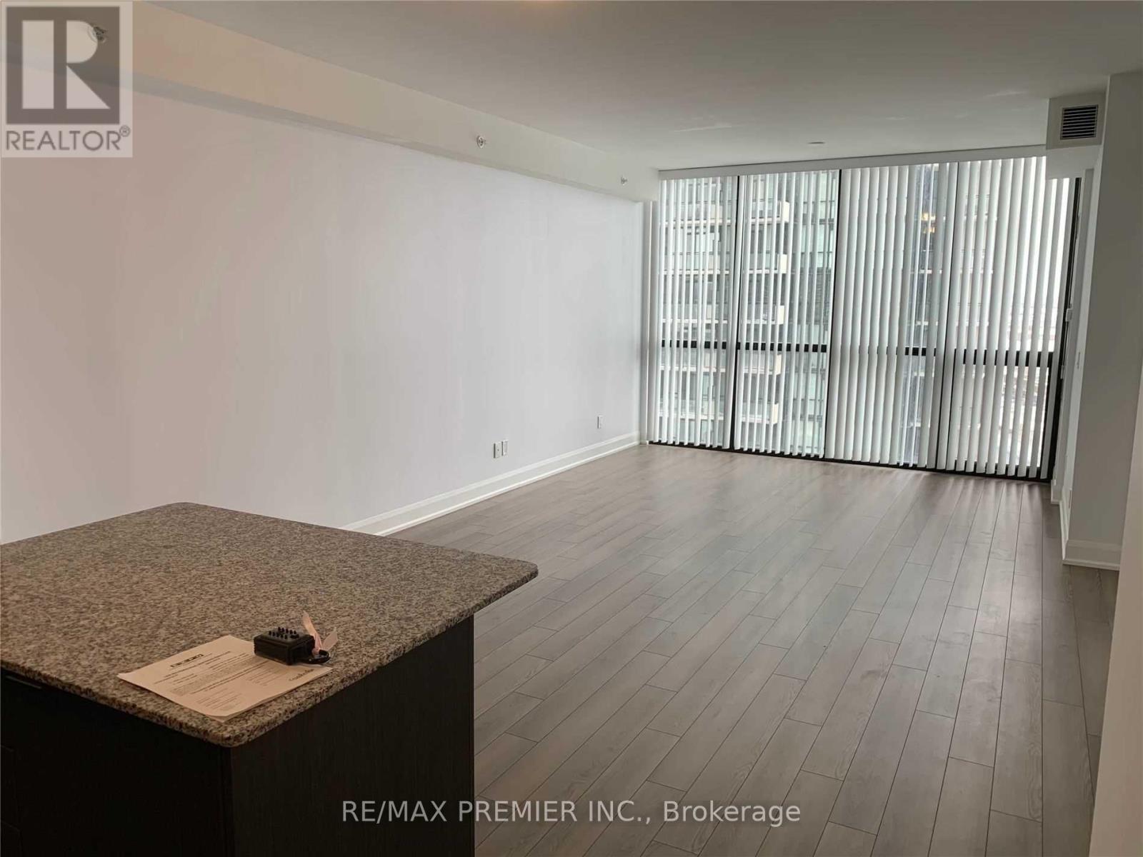 1201 - 2910 Highway 7 Road W, Vaughan, Ontario  L4K 0G3 - Photo 9 - N12653624