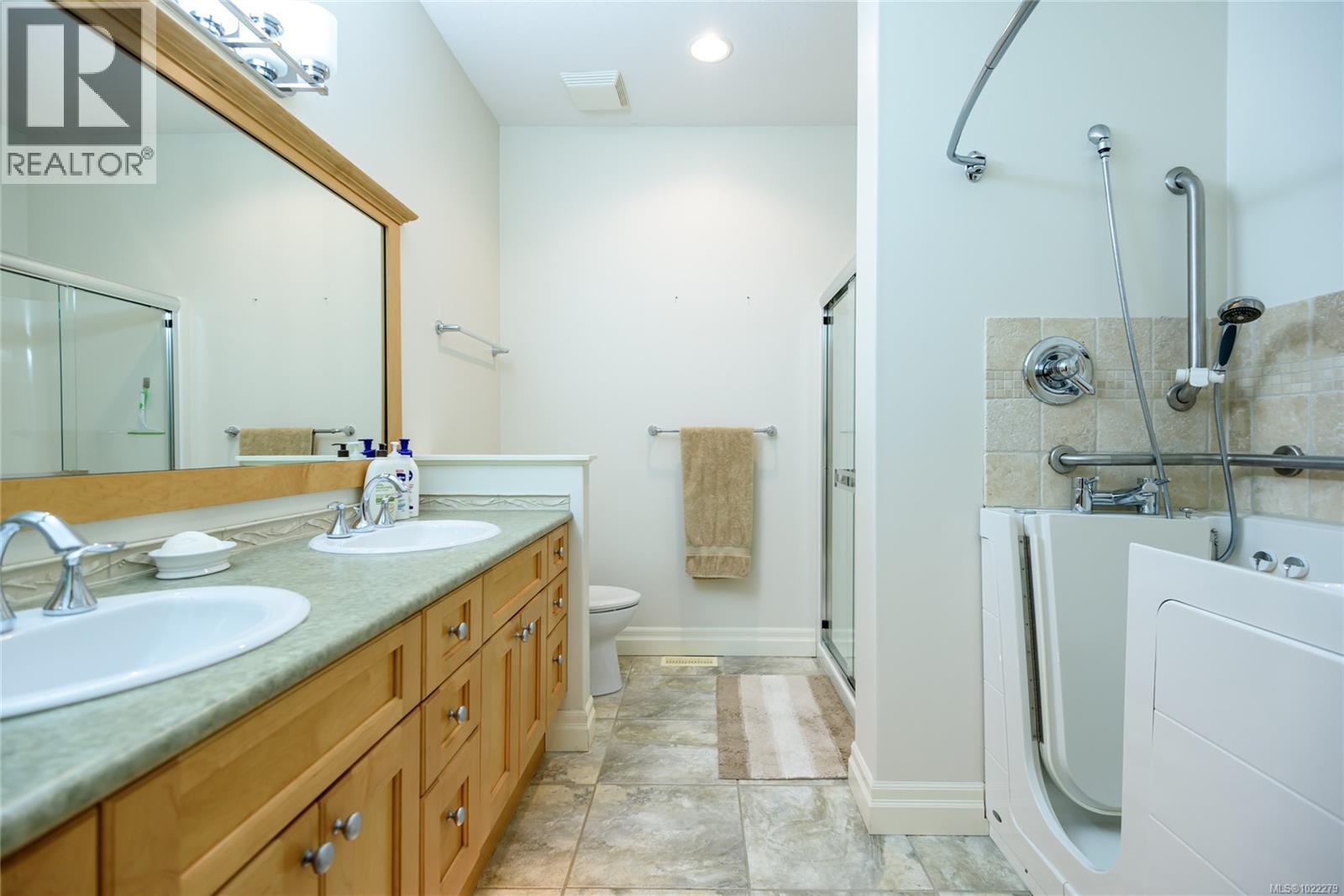 5 2300 Murrelet Dr, Comox, British Columbia  V9M 4J2 - Photo 14 - 1022279