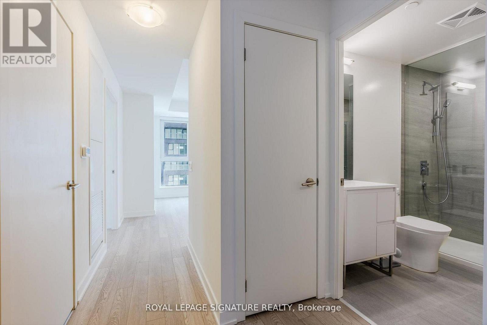 1820 - 1 Quarrington Lane, Toronto, Ontario  M3C 0S4 - Photo 3 - C12653630