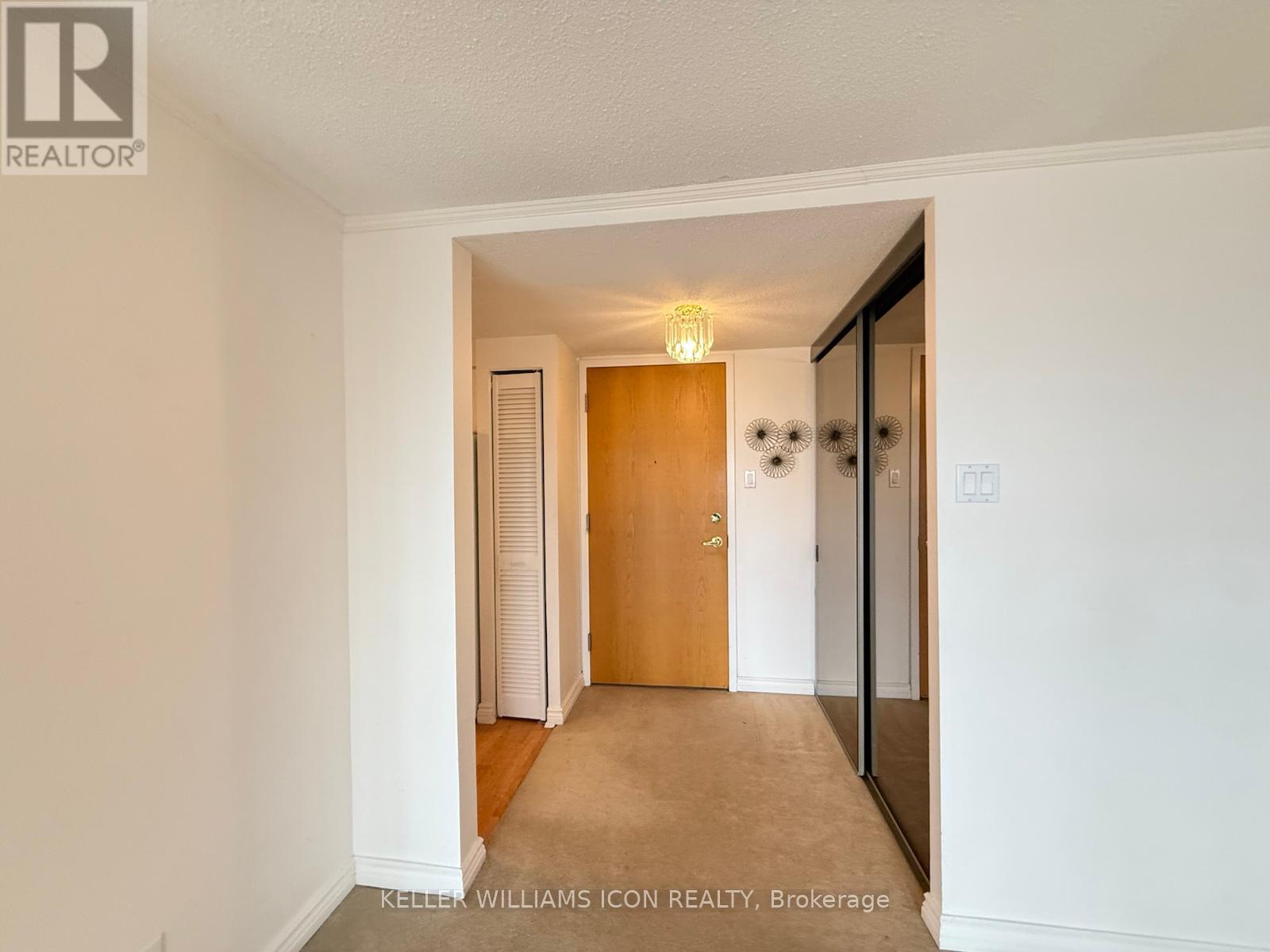 702 - 960 Teron Road, Ottawa, Ontario  K2K 2B6 - Photo 7 - X12653644