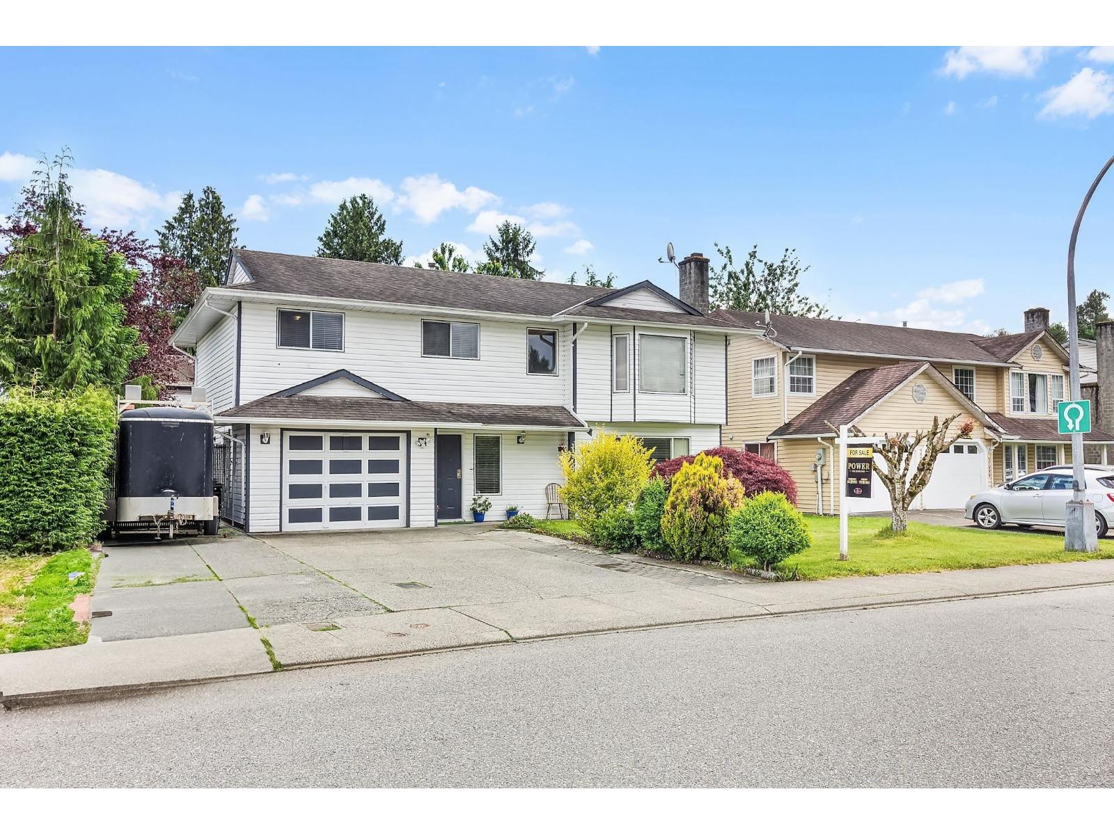 31910 Mayne Avenue, Abbotsford, British Columbia  V2T 4W9 - Photo 2 - R3074973