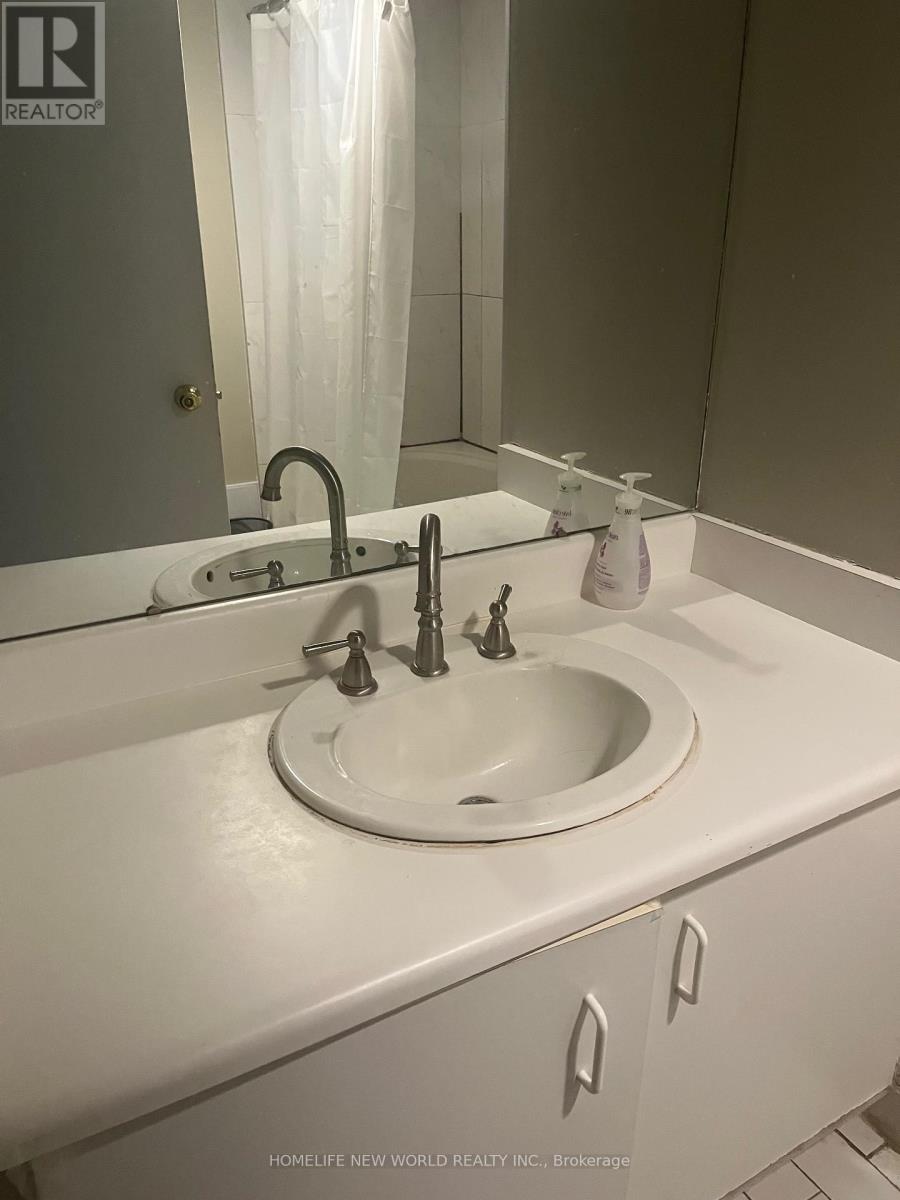 905 - 44 St. Joseph Street, Toronto, Ontario  M4Y 2W4 - Photo 7 - C12653634